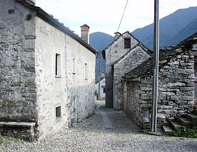 Vallemaggia: Ortskern von Maggia