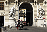 Wien: An der Hofburg (Bild laden)