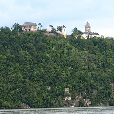 Blick auf Schloss Neuhaus
