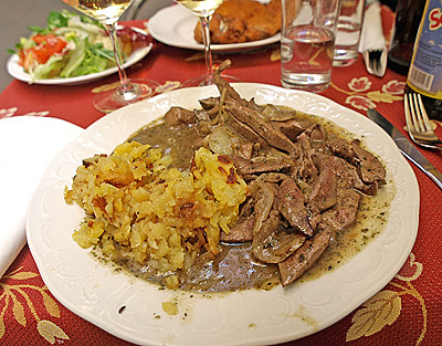 Typisches Essen im Beissl