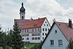 Zahlreiche Kirchen in Ehingen