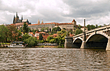Prager Burg mit Moldau