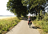 Alleenstra&szlig;e nach Lo&szlig;wig