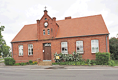 Schul- und Kirchhaus