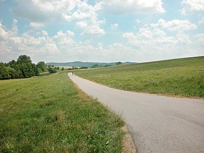 Jagsttal-Bühlertal: Radweg längs des Steinbachs