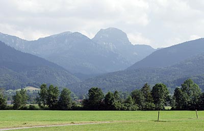 Bodensee-K&ouml;nigseeradweg: Blick auf das Wendelsteingebirge