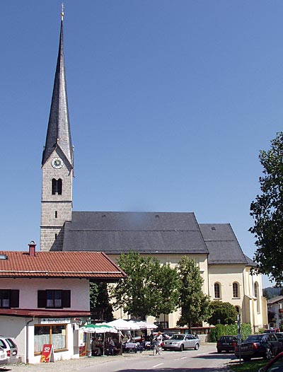 Bodensee-K&ouml;nigseeradweg: Ortsmitte von Bergen