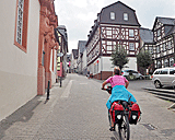 Steile Auffahrt zum Marktplatz Weilburg