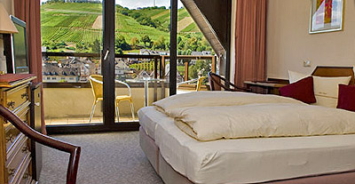 Hotel-Weinhaus Mayer, Zell