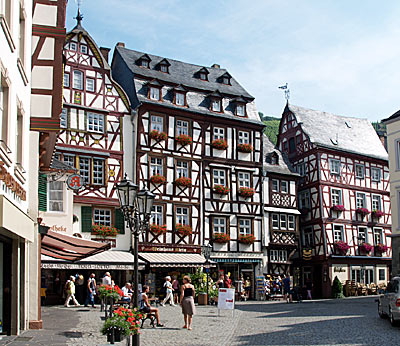 Marktplatz in "Bernkastel"