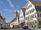 Marktstra&szlig;e und Kirche