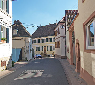 Radwege Südpfalz: Ortsmitte Hainfeld