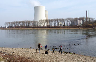 Rheinradweg: Aussichtspunkt Kernkraftwerk