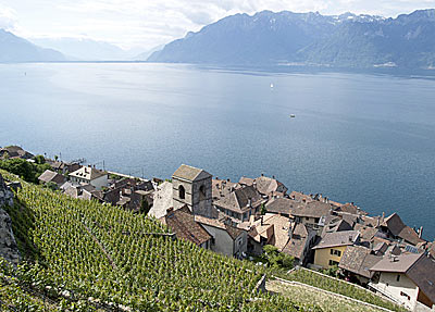 Altes Steintor  mit Blick auf den Genfer See