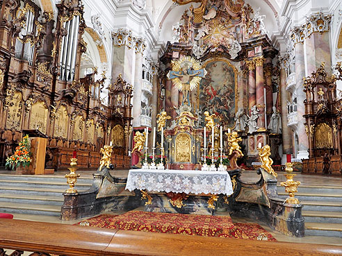 Prächtige Barockausstattung in der Abteikirche