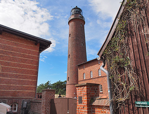 Der älteste, noch benutzte Leuchturm am deutschen Ostseestrand