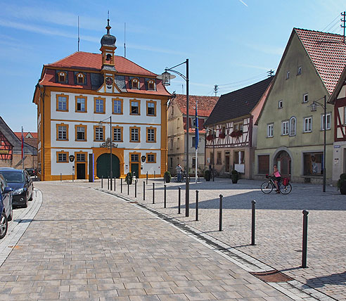 Das barocke Rathaus in Röttingen