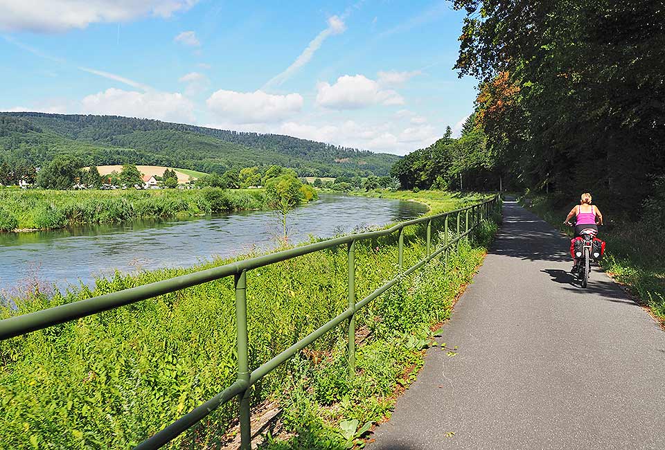 Schöner Radweg an der Weser