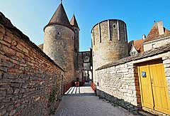 Chateuneuf-en-Auxois bis Dijon