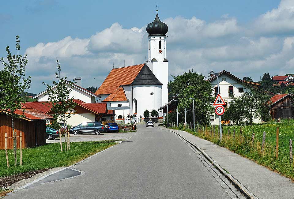 Kirche in Bayerniederhofen