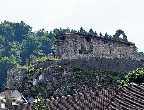 Ruine Arnoldstein