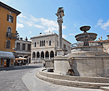 Piazza della Liberta