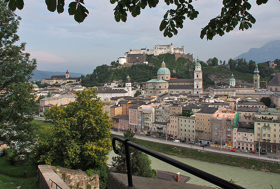 Blick auf die Altstadt Salzburgs