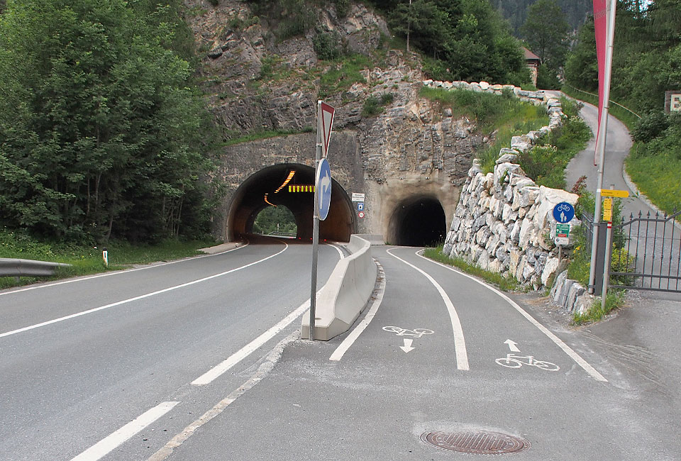 Radwegtunnel als Zugabe