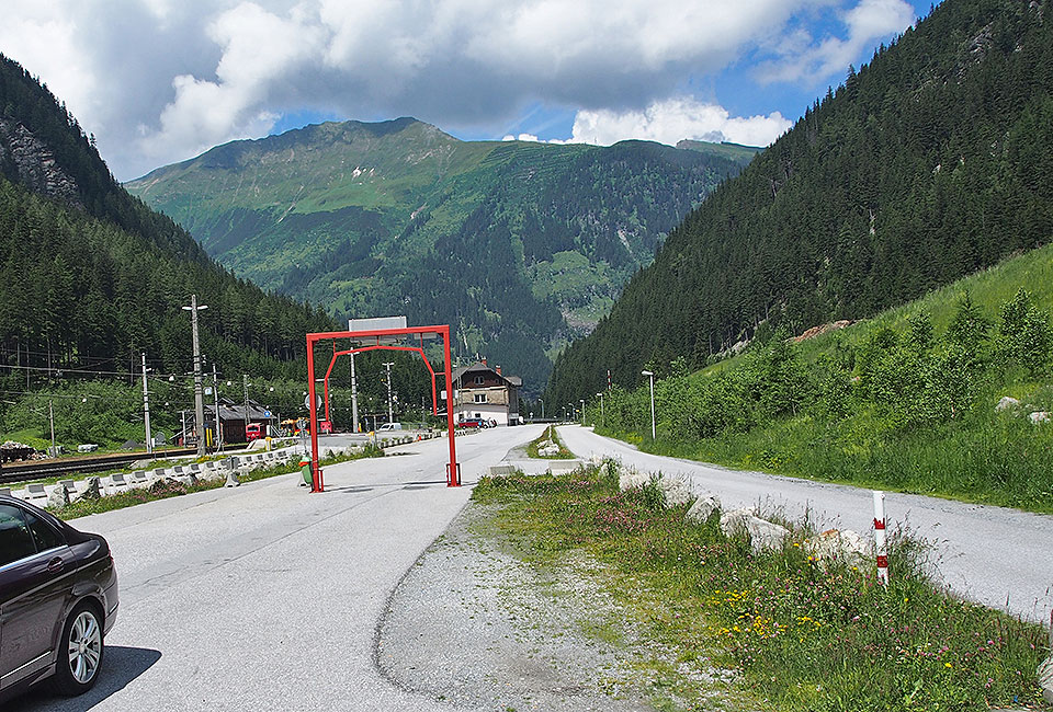 Am Bahnhof Böckstein