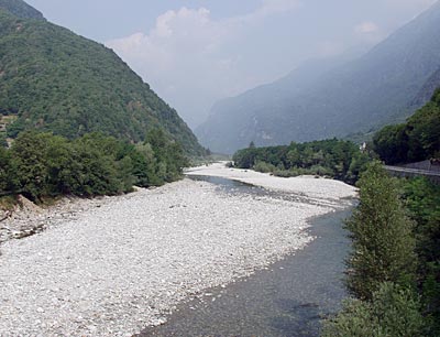 Vallemaggia: Blick auf die Maggia