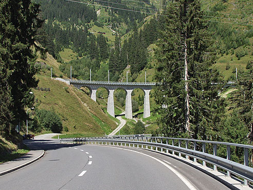 Viadukt der Bahn