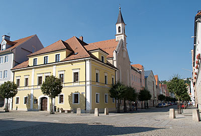 Altmühlradweg: Straßenzug in Kelheim