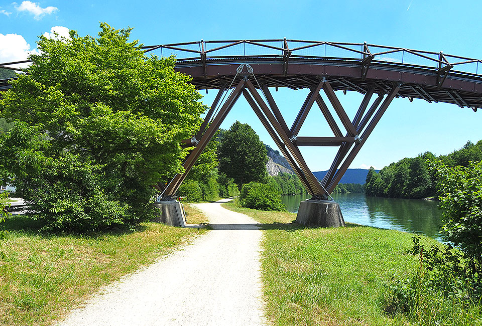 Tatzelwurm - Längste Holzbrücke