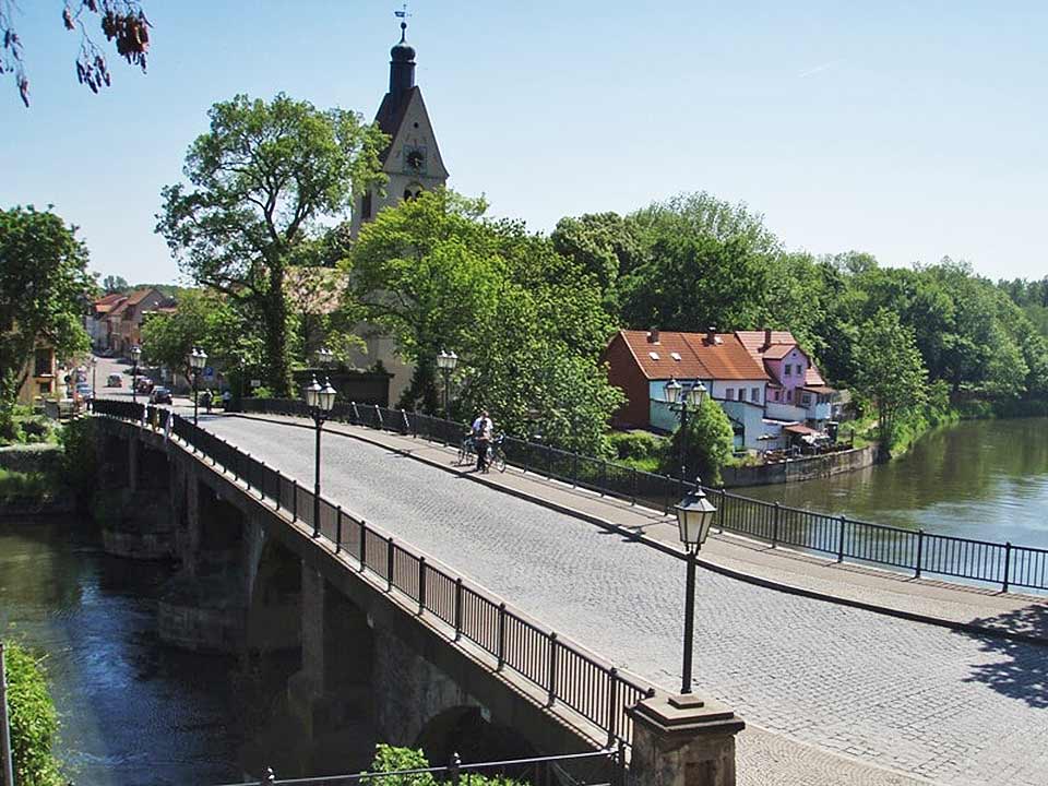 Saalebrücke in Merseburg