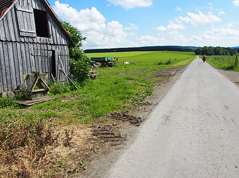 Kerzengeradeaus nach Osterhofen