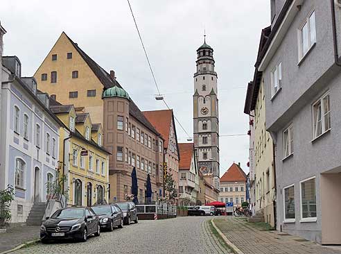 Hinauf zur Stadtmitte Lauingen