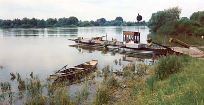 Fähre bei Mariaposching