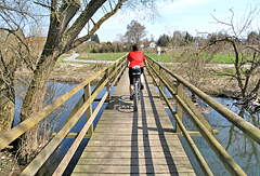 Brücke über die Schwarzach