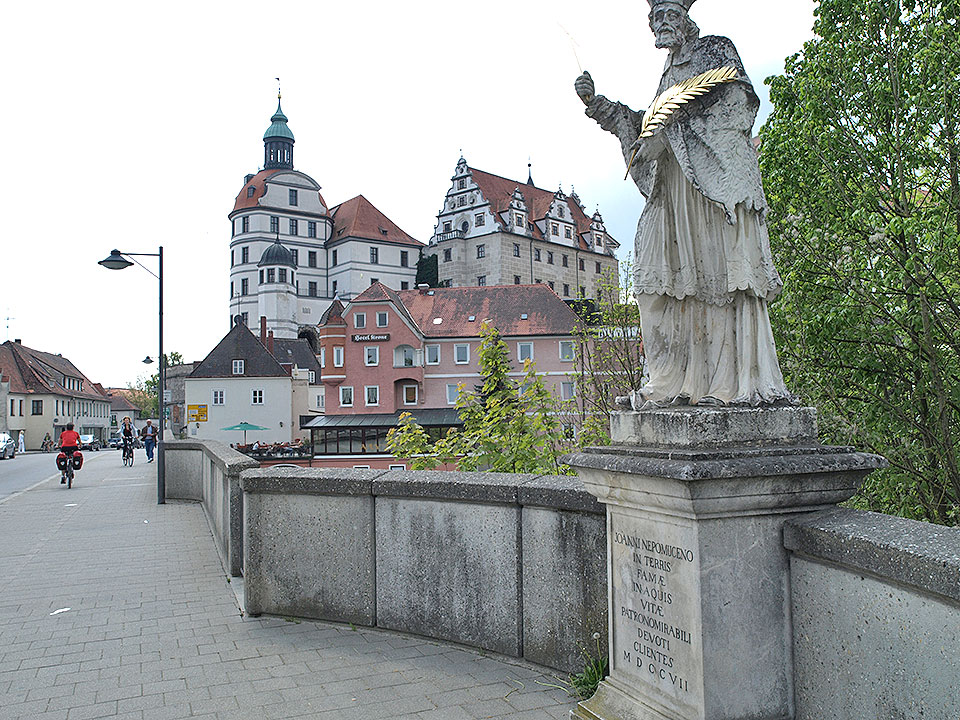 Neuburg an der Donaubrücke