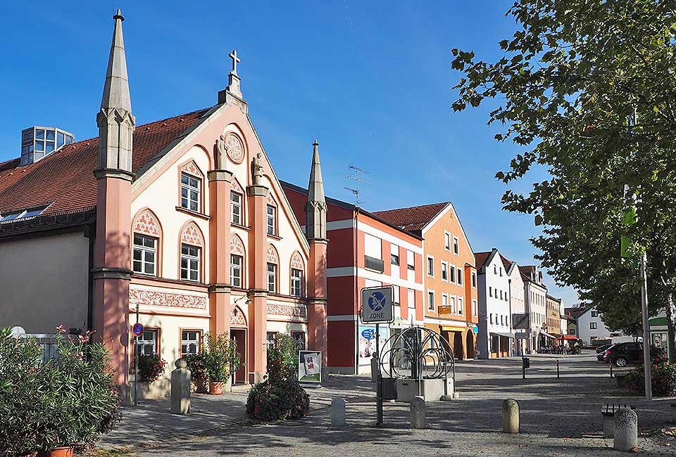 Radweg direkt an der Donau