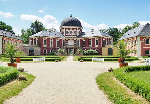 Schloss Veltrusy