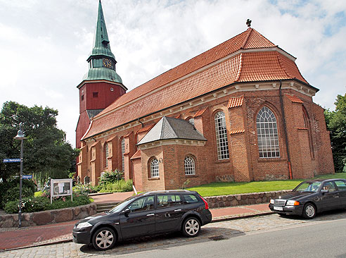 Kirche St. Martini et Nicolai in "Steinkirchen" 