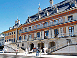 Schloss Pillnitz von der Elbseite