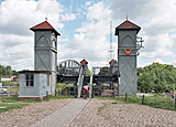 Hydraulische Eisenbahnhubbrücke