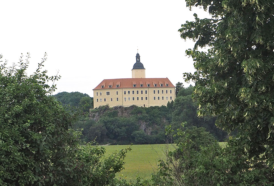 Schloss Neuhirschstein