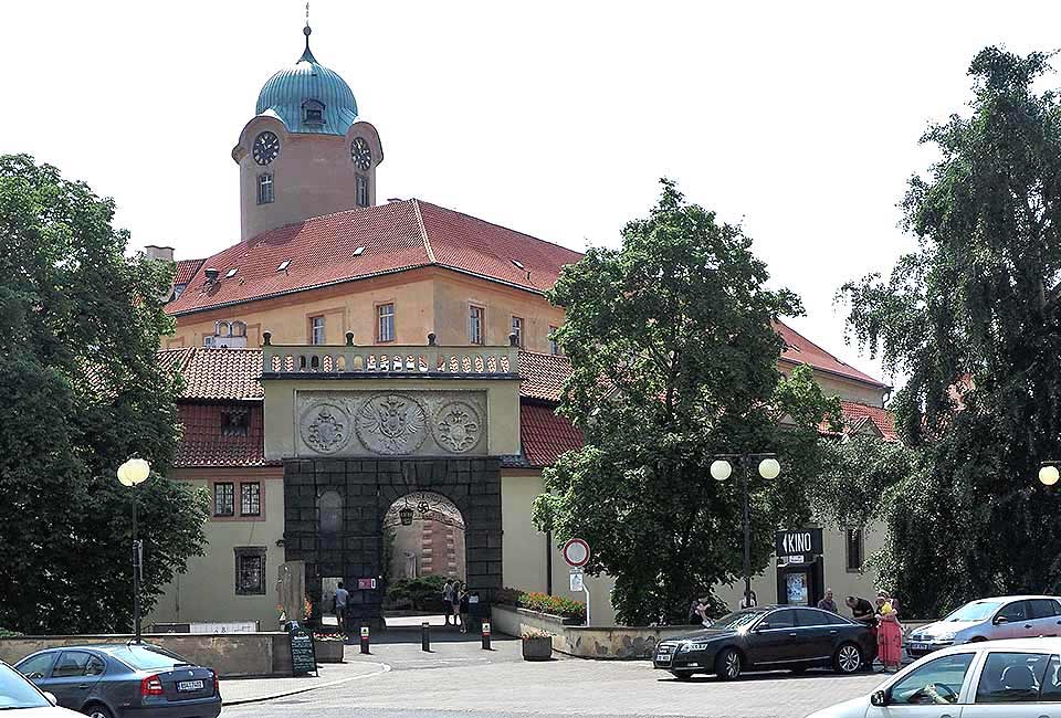 Portal zum Schloss in Poděbrady