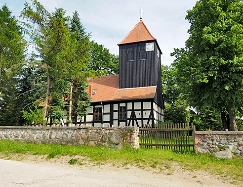 Holzkirche in Bredereiche