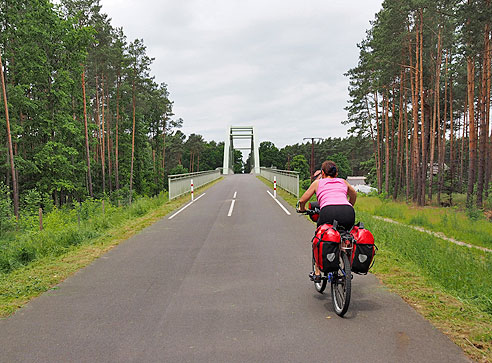 Moderne Radlerbrücke