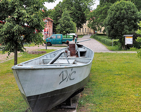 Boot beim Herrenhaus