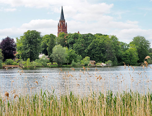 Blick auf die Kirchen von Röbel